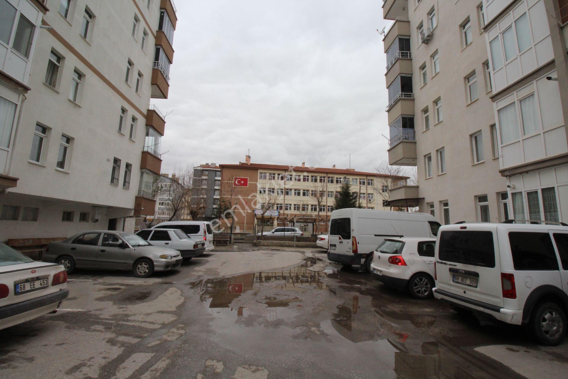 Tacinde 2+1 Hasandagı Sitesinde Kiralık Daire - Görsel 28
