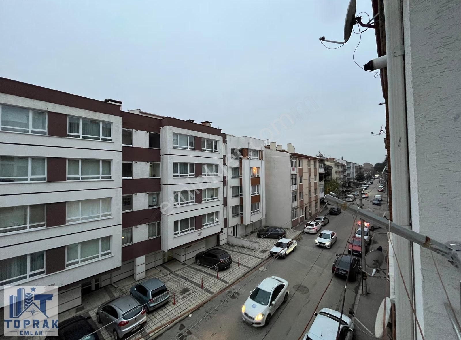 Toprak Emlaktan Osmangazi Mh/ Ara Kat / Çift Cephe / Satılık 2+1 - Görsel 10