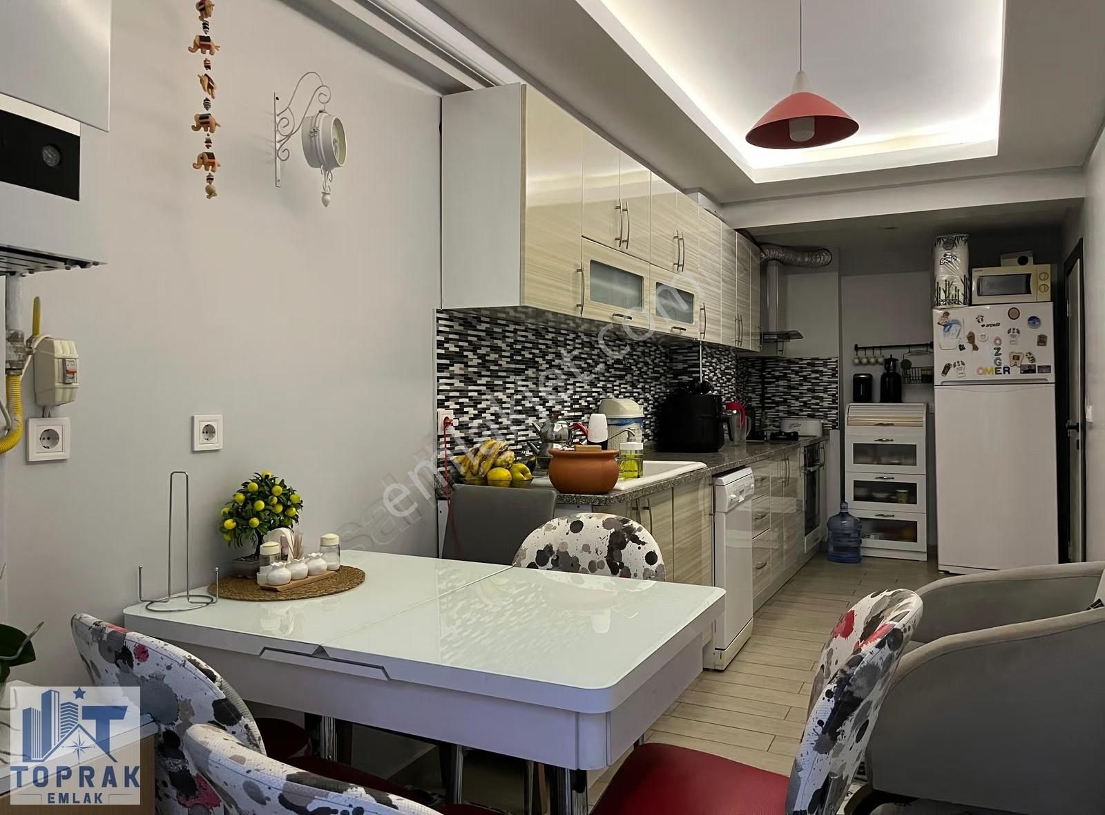 Toprak Emlaktan Osmangazi Mh/ Ara Kat / Çift Cephe / Satılık 2+1 - Görsel 8