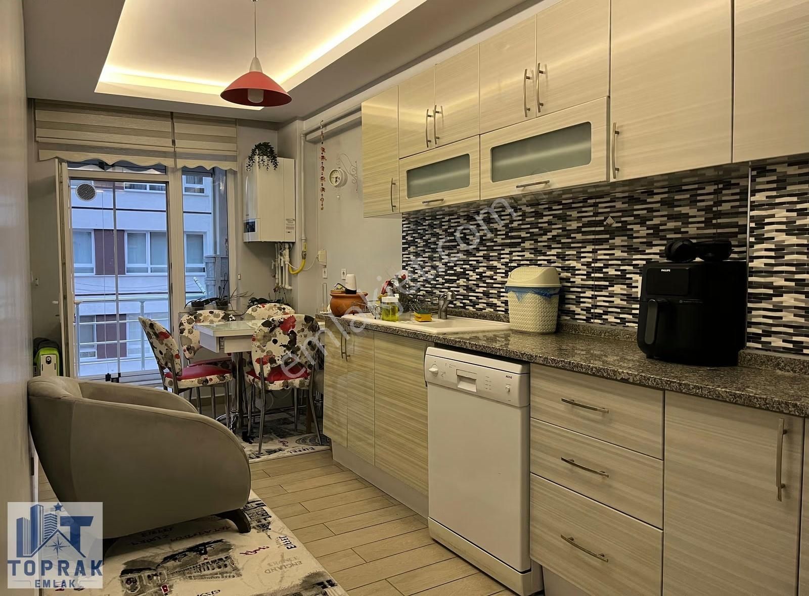 Toprak Emlaktan Osmangazi Mh/ Ara Kat / Çift Cephe / Satılık 2+1 - Görsel 7