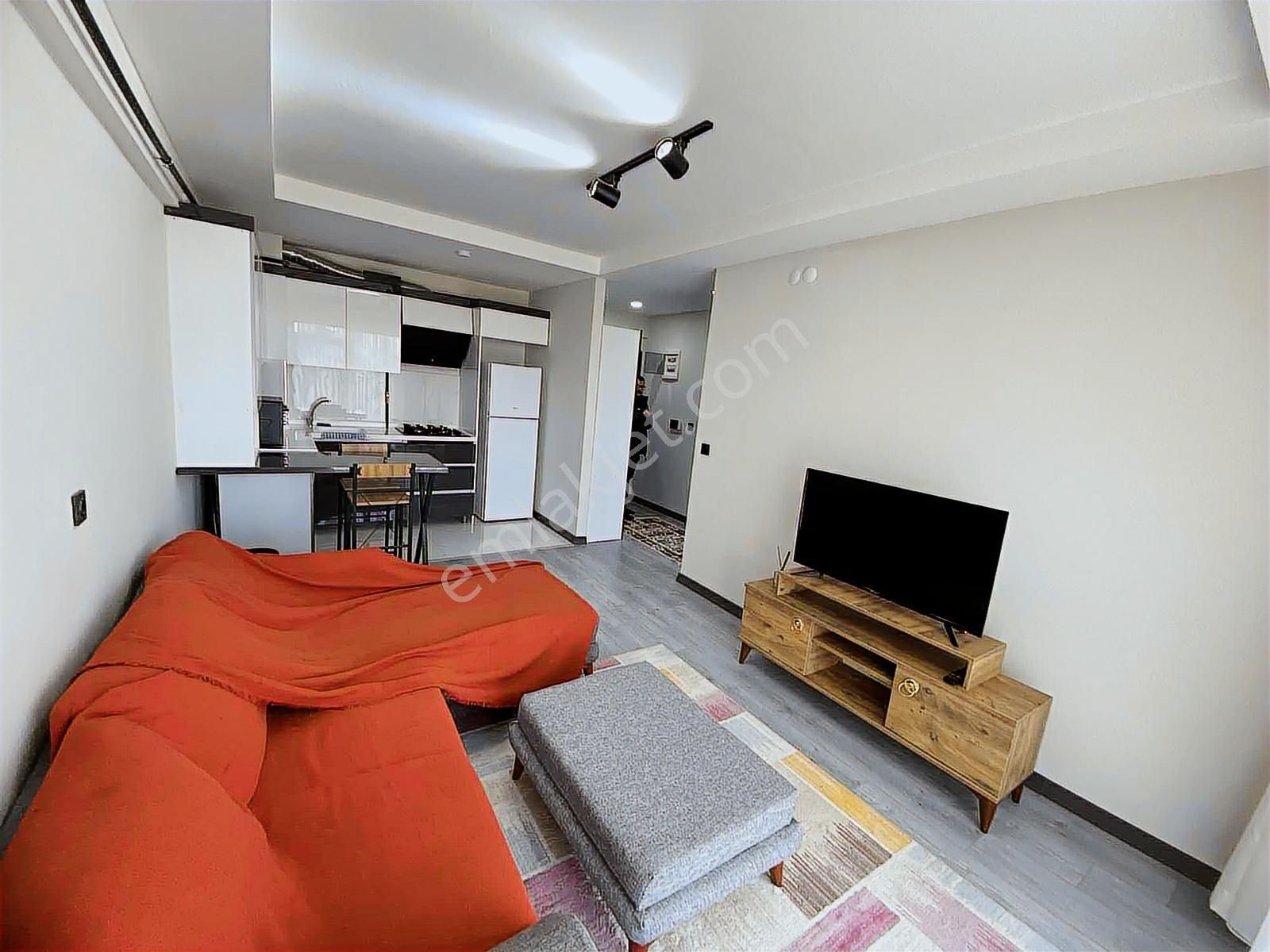 Esenboğa Mahallesinde Yola Yakın Lüks Eşyalı Kiralık Daire