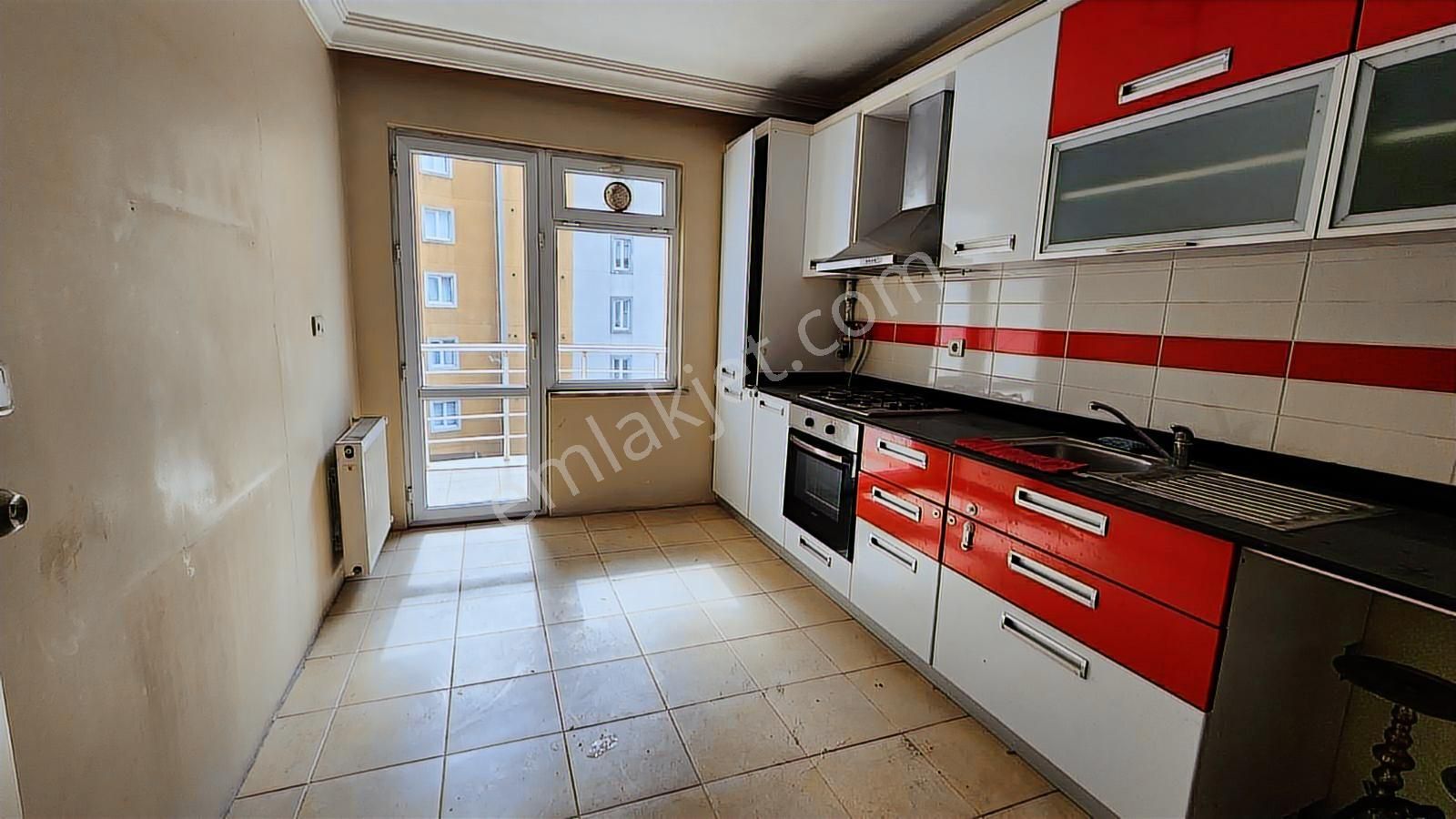 Sulyapıdan Site İçi Kısa Bloklu Katda 3+1 120 M2 Ebeveyn Banyolu - Görsel 16