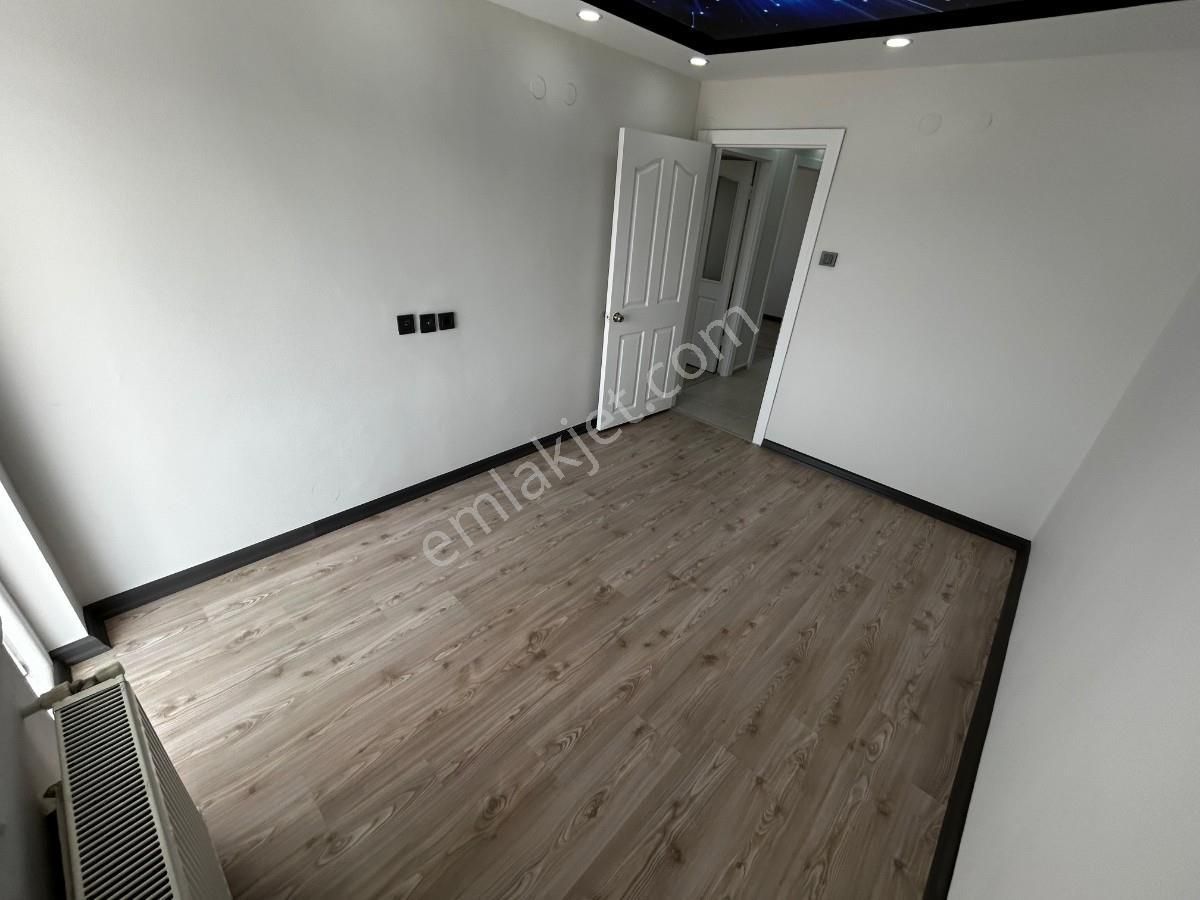 Sincan Tandoğan Mah 3+1 Lüks Yapılı Ara Katta Bağımsız Daire - Görsel 9