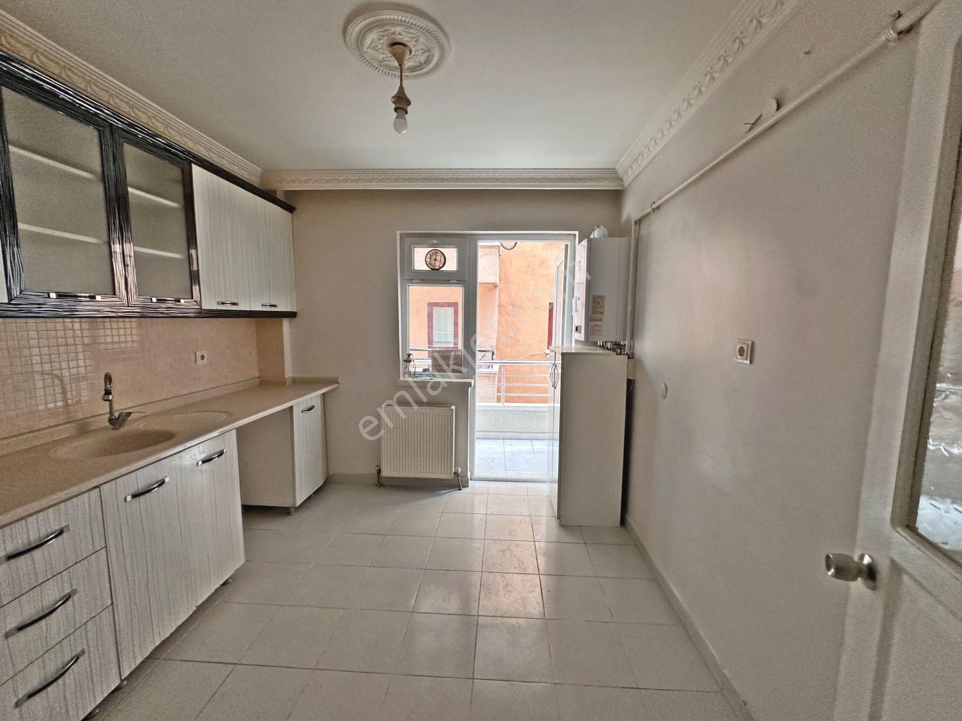 Bahçelerüstü'nde Ara Katta Asansörlü Önü Açık 3+1 Satılık Daire - Görsel 7