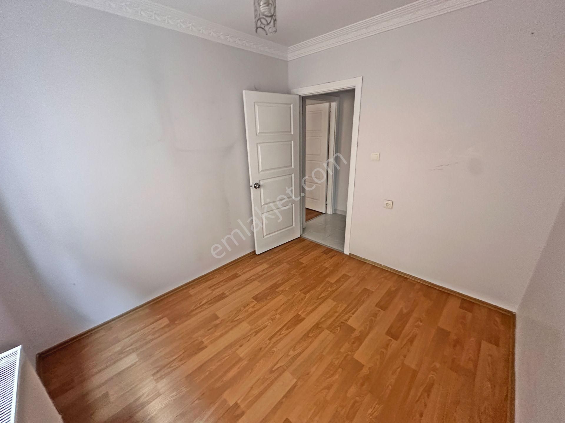 Bahçelerüstü'nde Ara Katta Asansörlü Önü Açık 3+1 Satılık Daire - Görsel 15