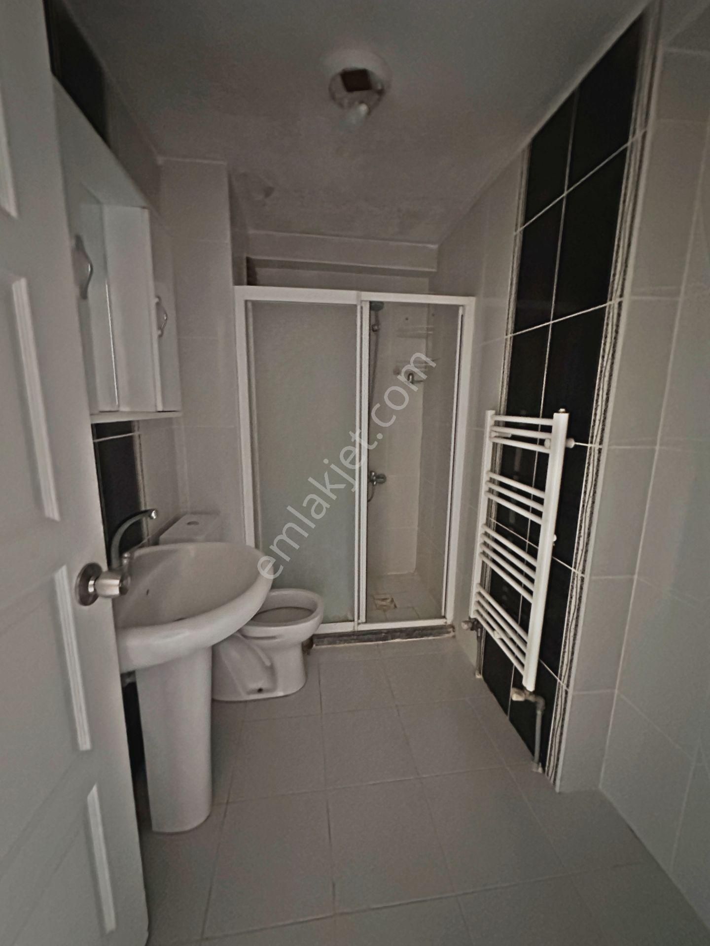 Bahçelerüstü'nde Ara Katta Asansörlü Önü Açık 3+1 Satılık Daire - Görsel 4