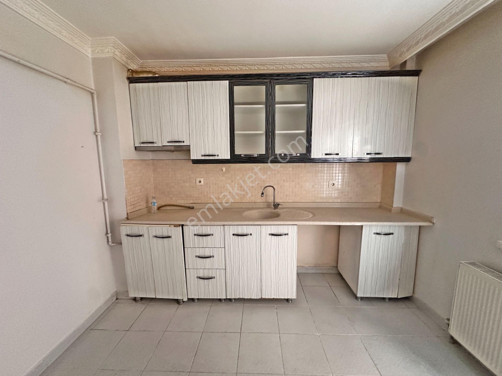 Bahçelerüstü'nde Ara Katta Asansörlü Önü Açık 3+1 Satılık Daire - Görsel 8