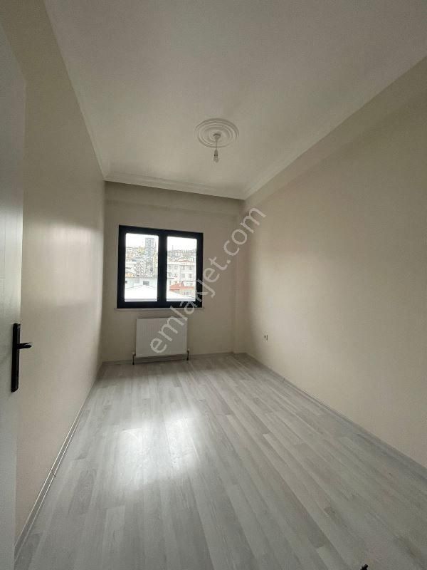 Mertcan Dan Adnan Kahveci Metroya Yürüme Balkonlu 3+1 Fırsat Kiralık - Görsel 11