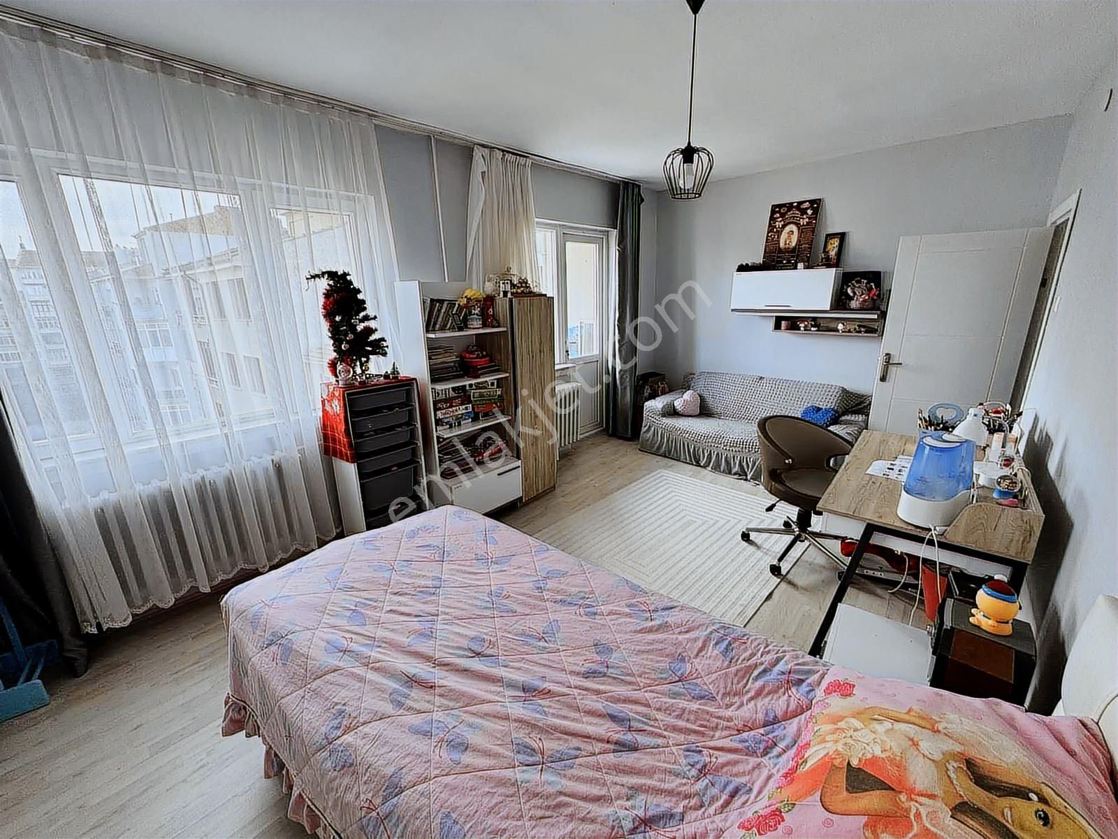 [vefa Koçhan'dan] Kırım Cd Üzerinde Satılık 3+1 Daire - Görsel 7