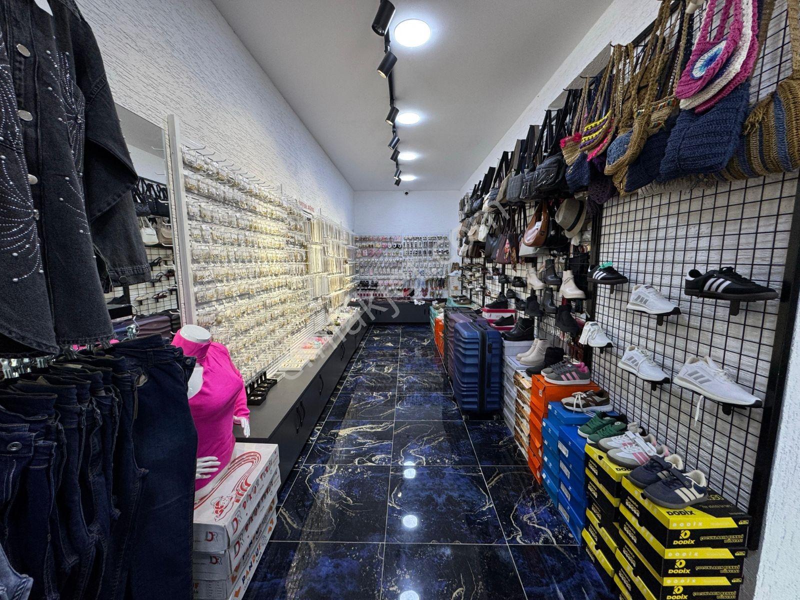 Bakyapı Bölgesinde Devren Kiralık 200 M2 Dükkan - Görsel 3