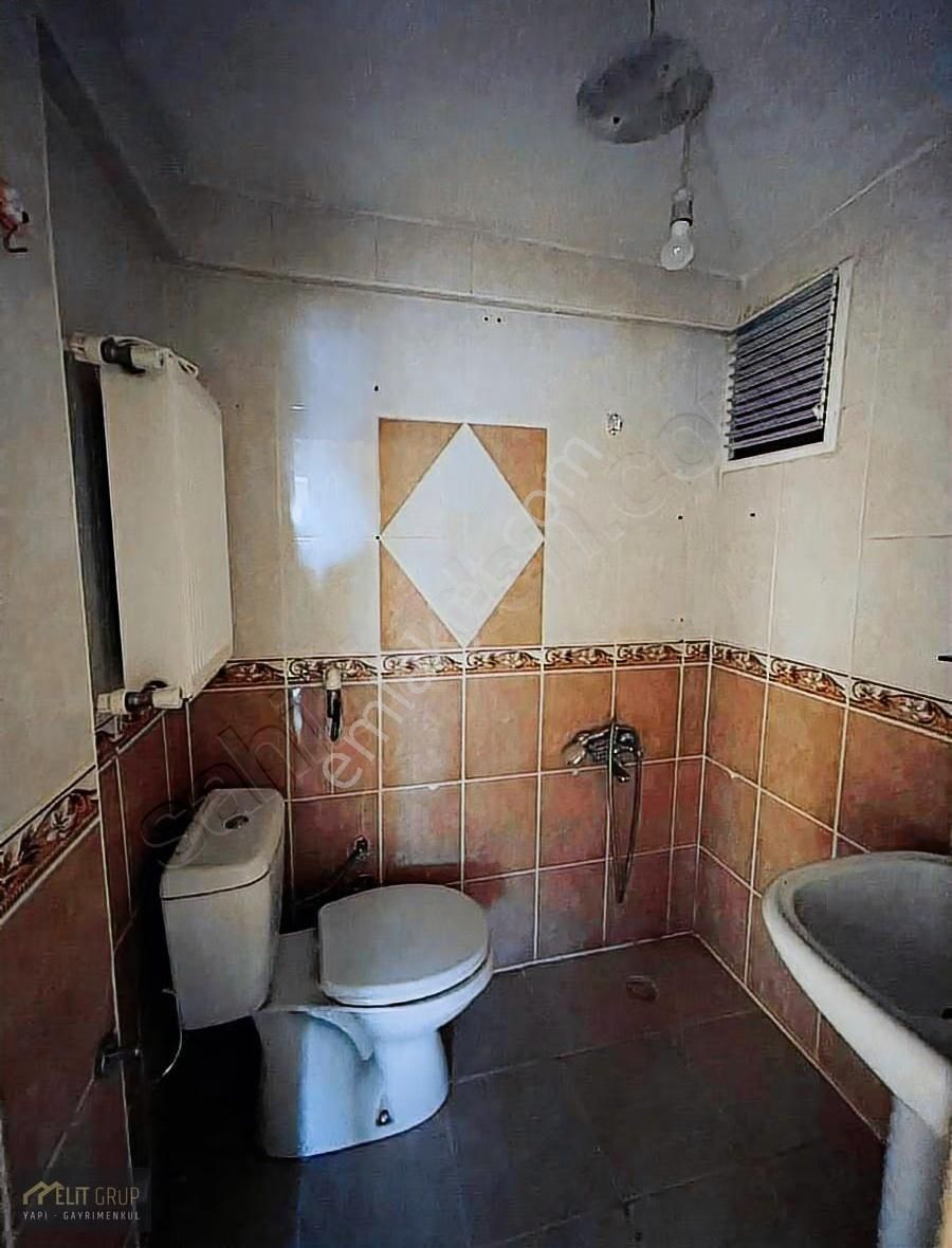 Kiralık 5+2 Asansörlü 50m2 Teraslı Dublex Daire - Görsel 2