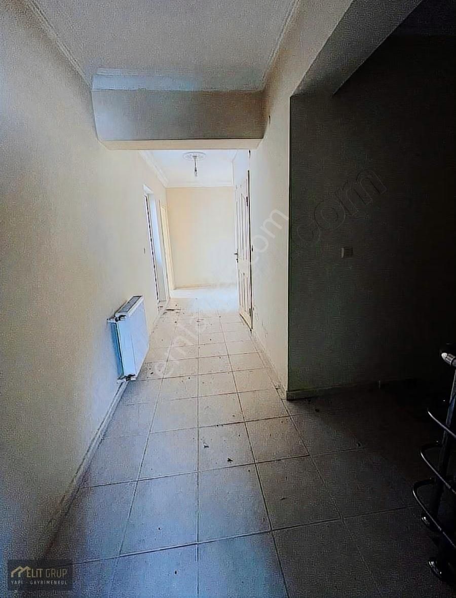 Kiralık 5+2 Asansörlü 50m2 Teraslı Dublex Daire - Görsel 5