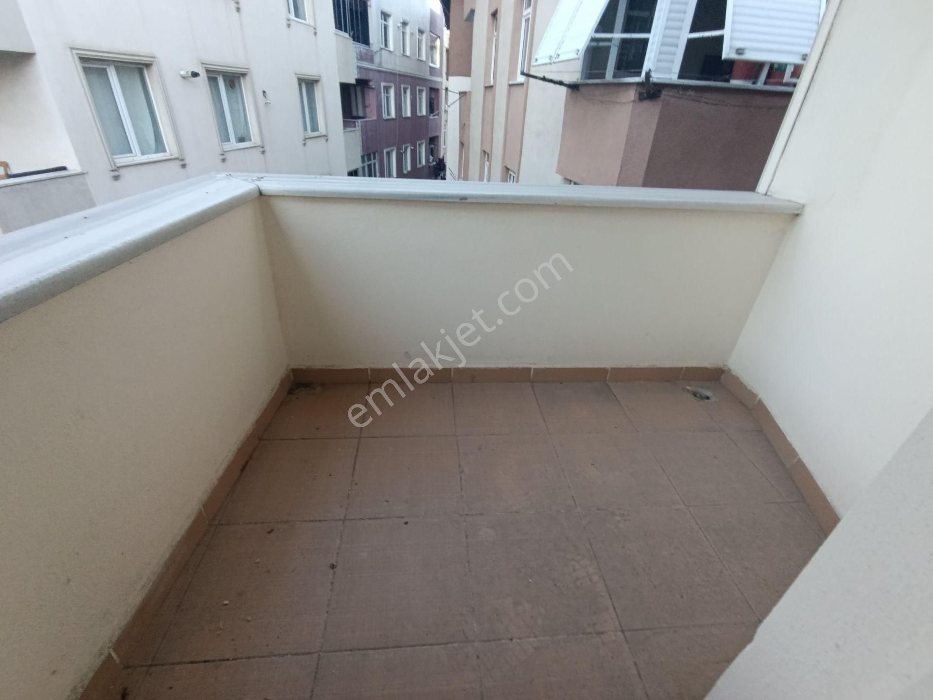 Pendik Güzelyalı Merkezde Büyük Kiralık 3+1 125m2 E-5 Yakın Daire Dubles - Görsel 5