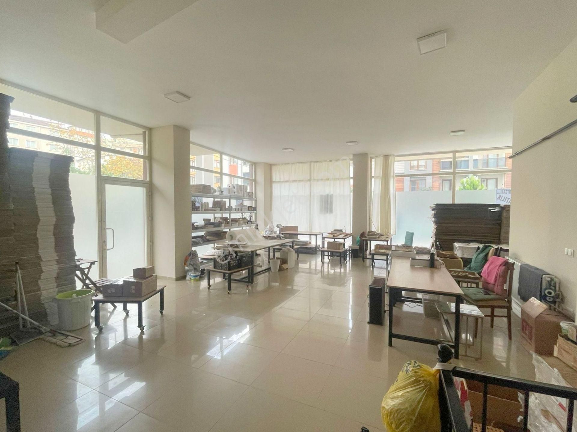 Mertcan'dan İskanlı Depolu Ön Ve Yan Kullanım Alanlı Dükkan - Görsel 6