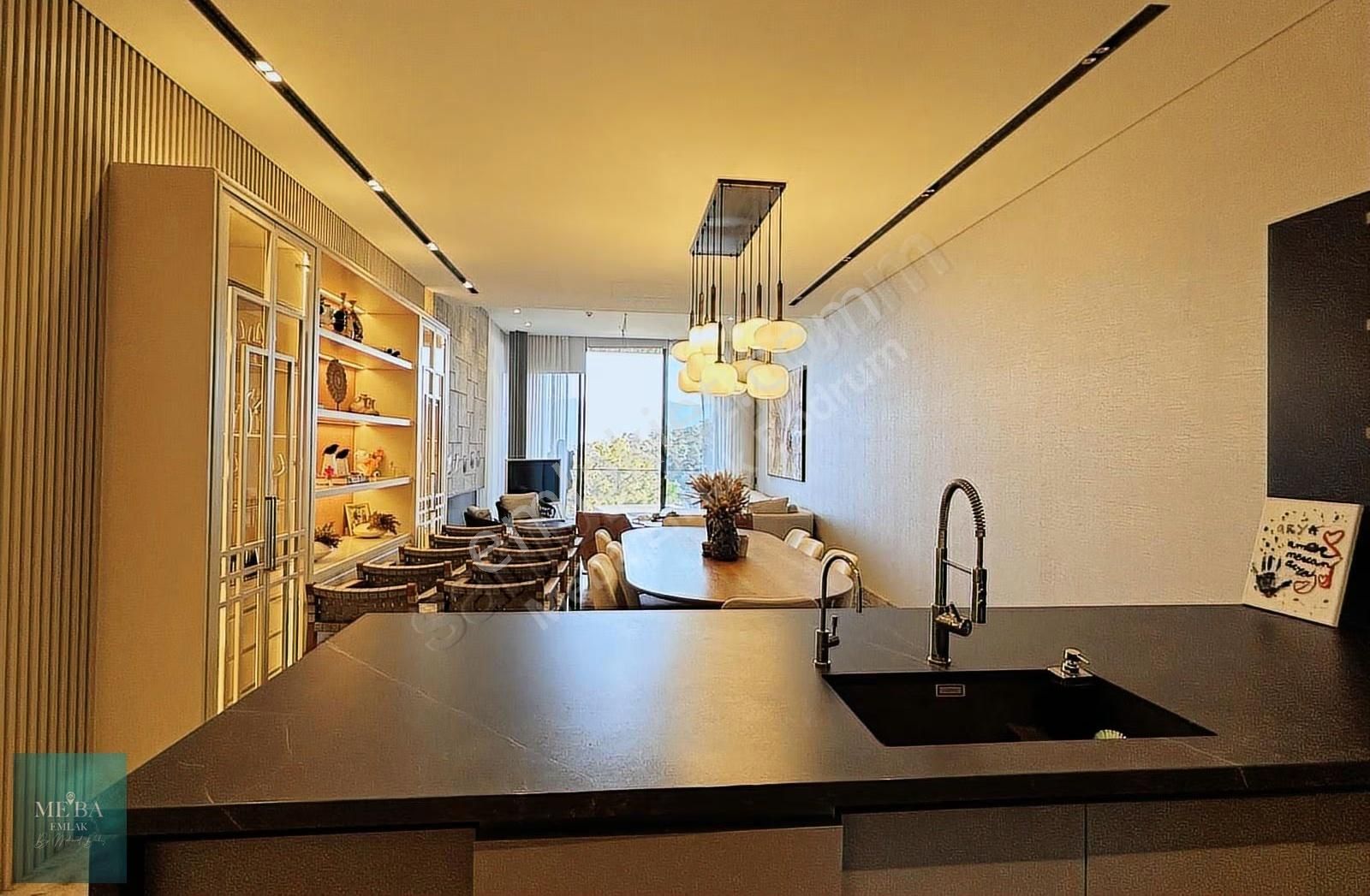 Nef Gölköy'de Deniz Manzaralı 3,5+1 Özel Havuzlu Satılık Villa - Görsel 2