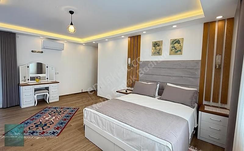 Türkbüküde Denize 50m Sezonluk Kiralık 3+1 Deniz Manzaralı Daire - Görsel 3