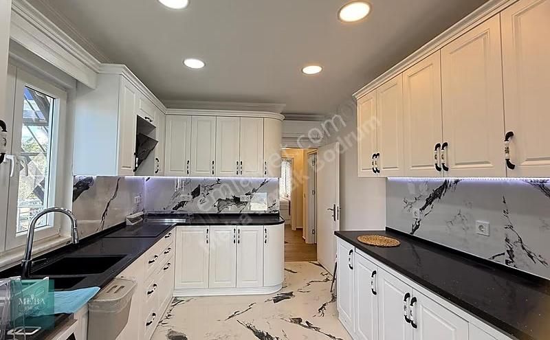 Türkbüküde Denize 50m Sezonluk Kiralık 3+1 Deniz Manzaralı Daire - Görsel 22