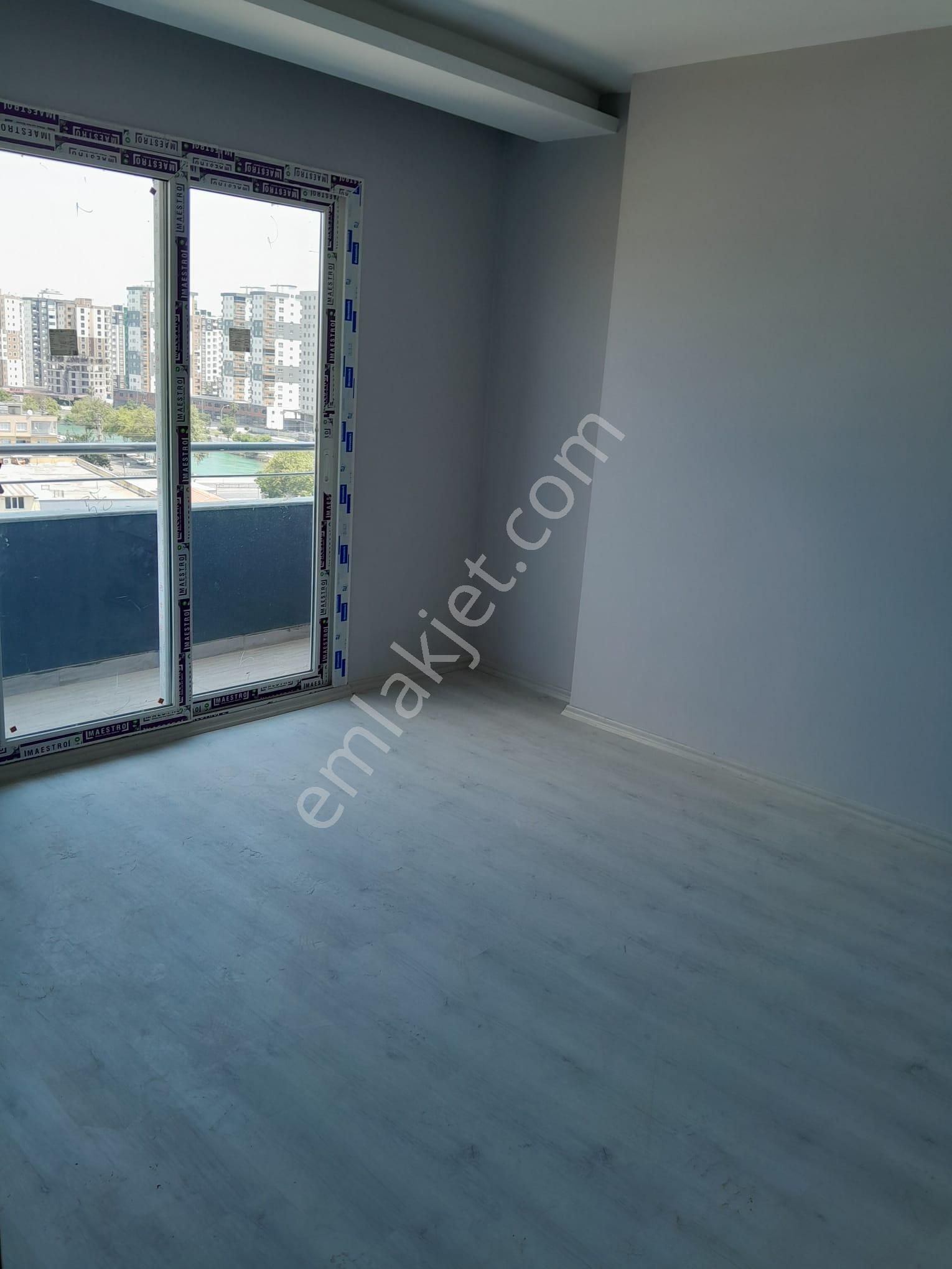 Adana Yüreğirde Polis Okuluna Yüreğir Kaymakamlığa Yakın E5 Üzerinde 3+1 Kiralık Daire - Görsel 3