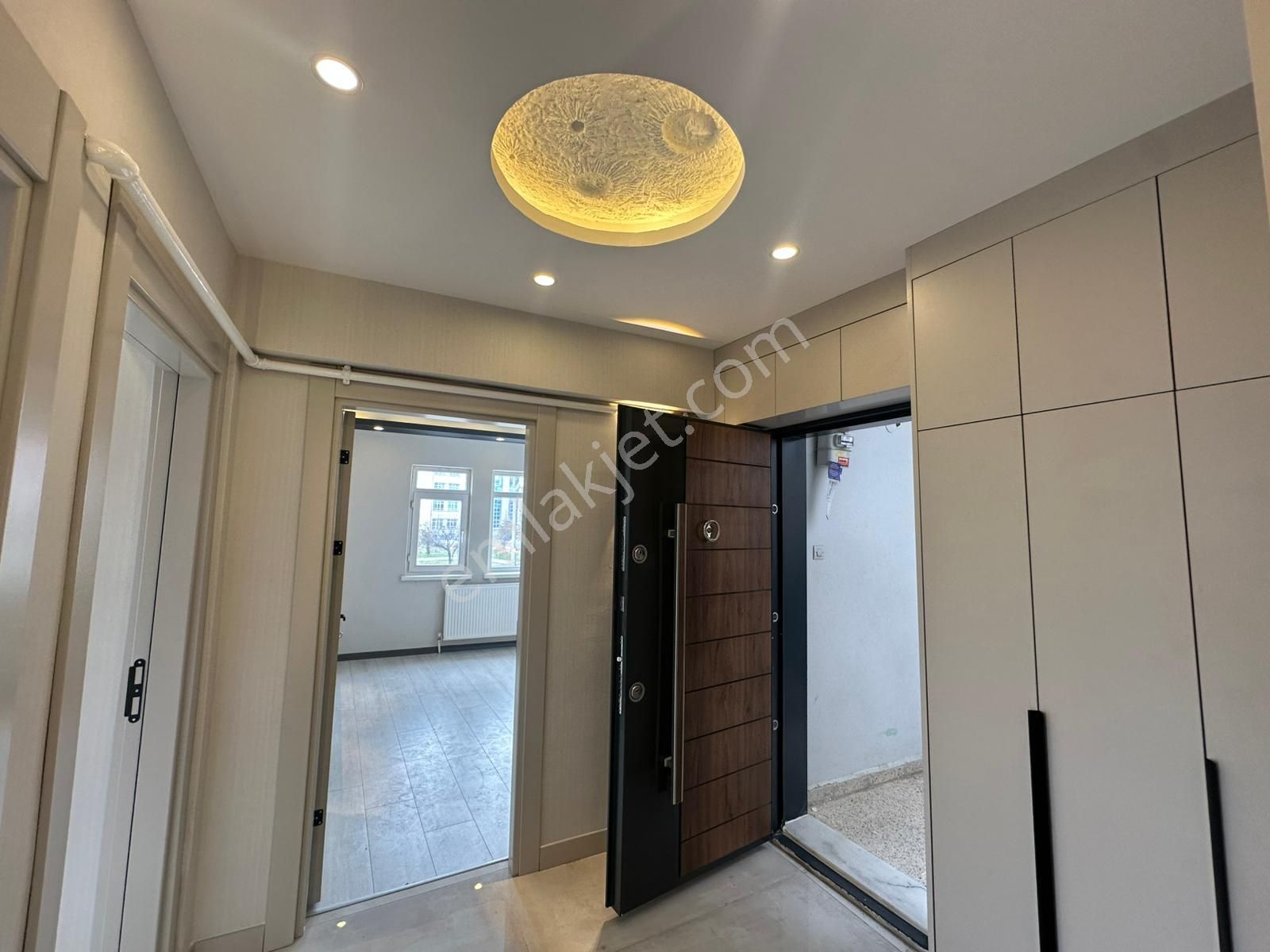 Emlak Danışmanımdan Ahievran Da 3+1 1. Kat Okullara Belediyeye Yakın Satılık Daire - Görsel 19