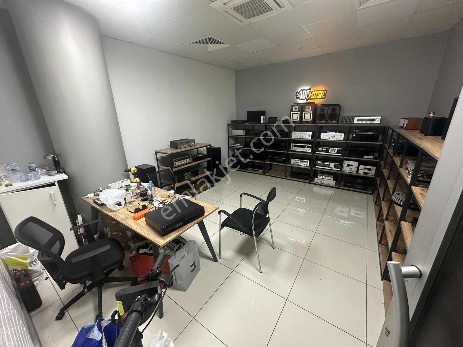 Kiralık Dükkan Atmaca Avm'de 30 M² - Görsel 5