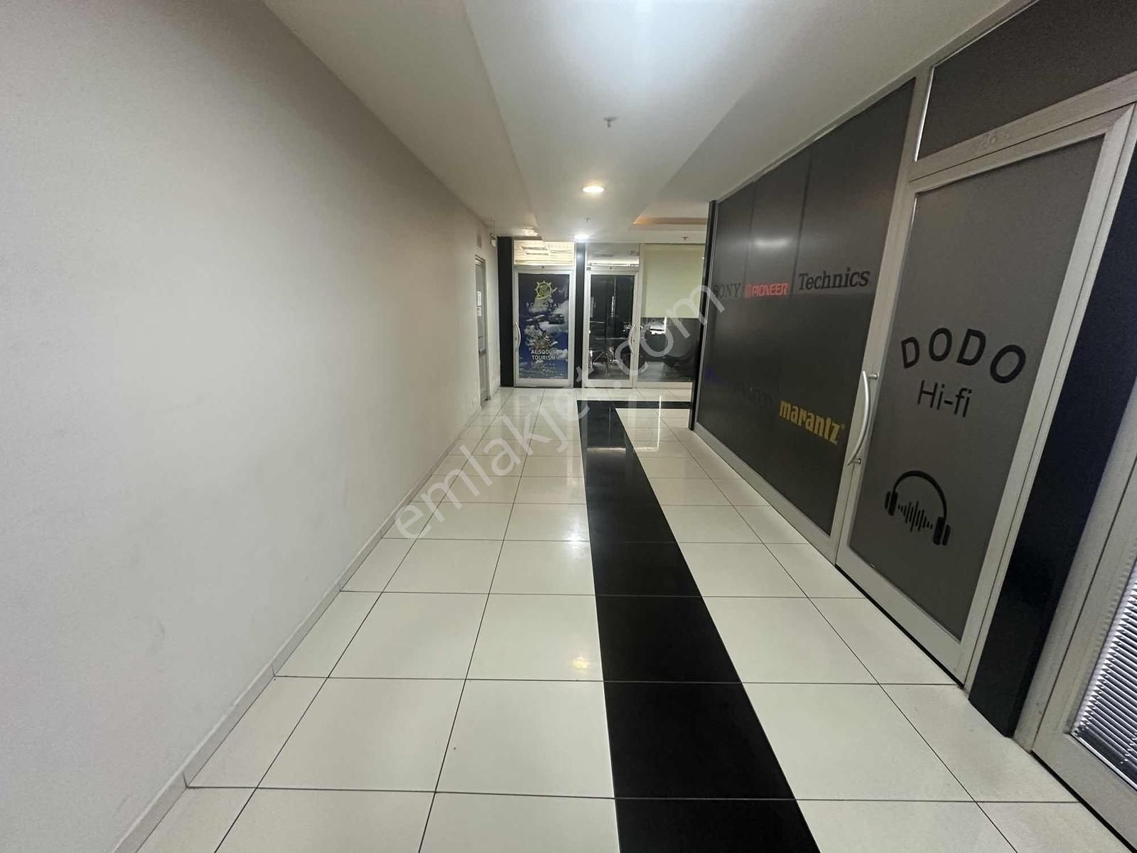 Kiralık Dükkan Atmaca Avm'de 30 M² - Görsel 6