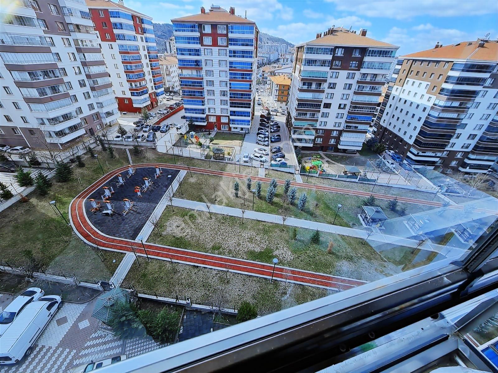 Karapurcek Mahallesinin En Gucel Sitesinde 9 Katta 3+1 Ful Attı - Görsel 14