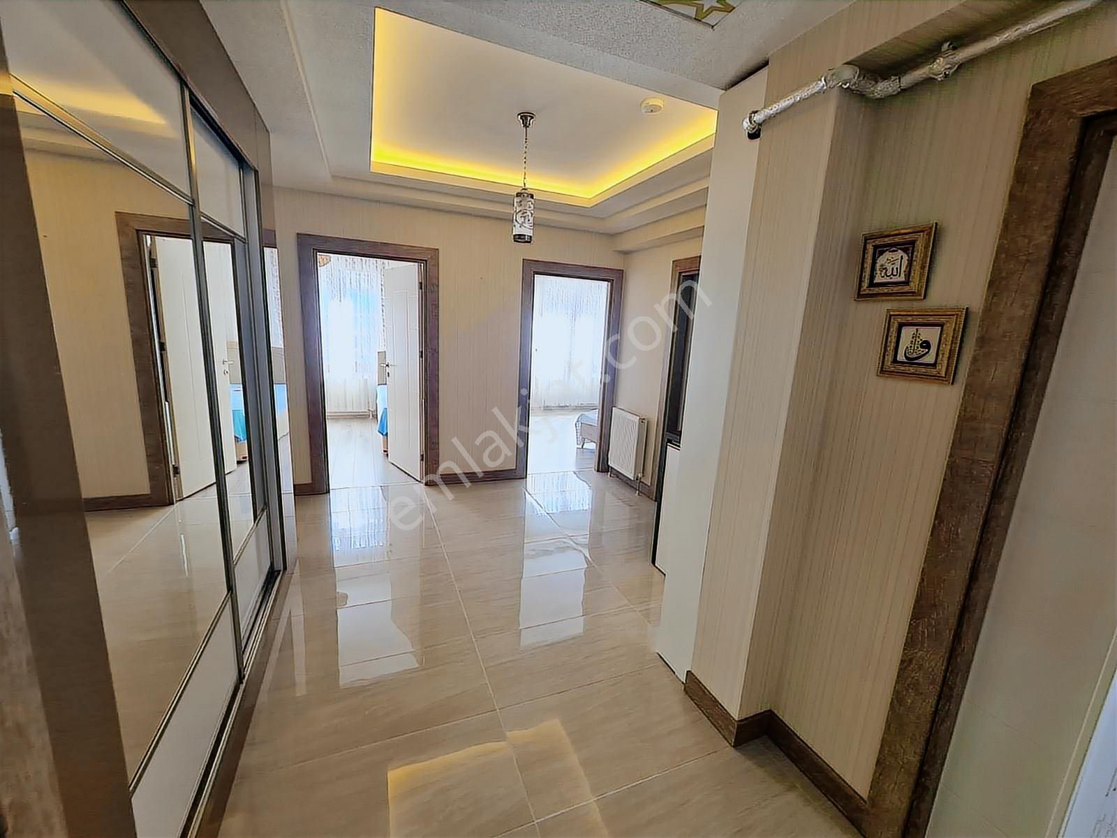 Karapurcek Mahallesinin En Gucel Sitesinde 9 Katta 3+1 Ful Attı - Görsel 21