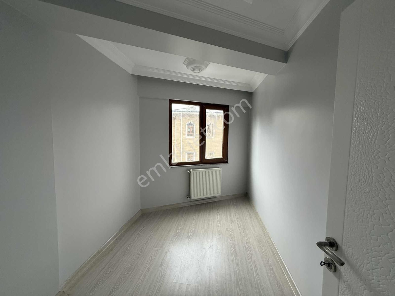 Yeşilova Mahallesi'nde 3 + 1 Birinci Kat Daire - Görsel 8