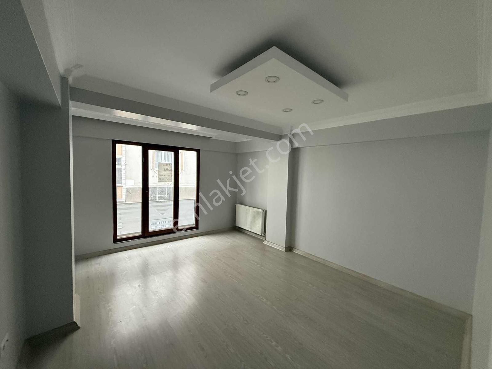 Yeşilova Mahallesi'nde 3 + 1 Birinci Kat Daire - Görsel 12