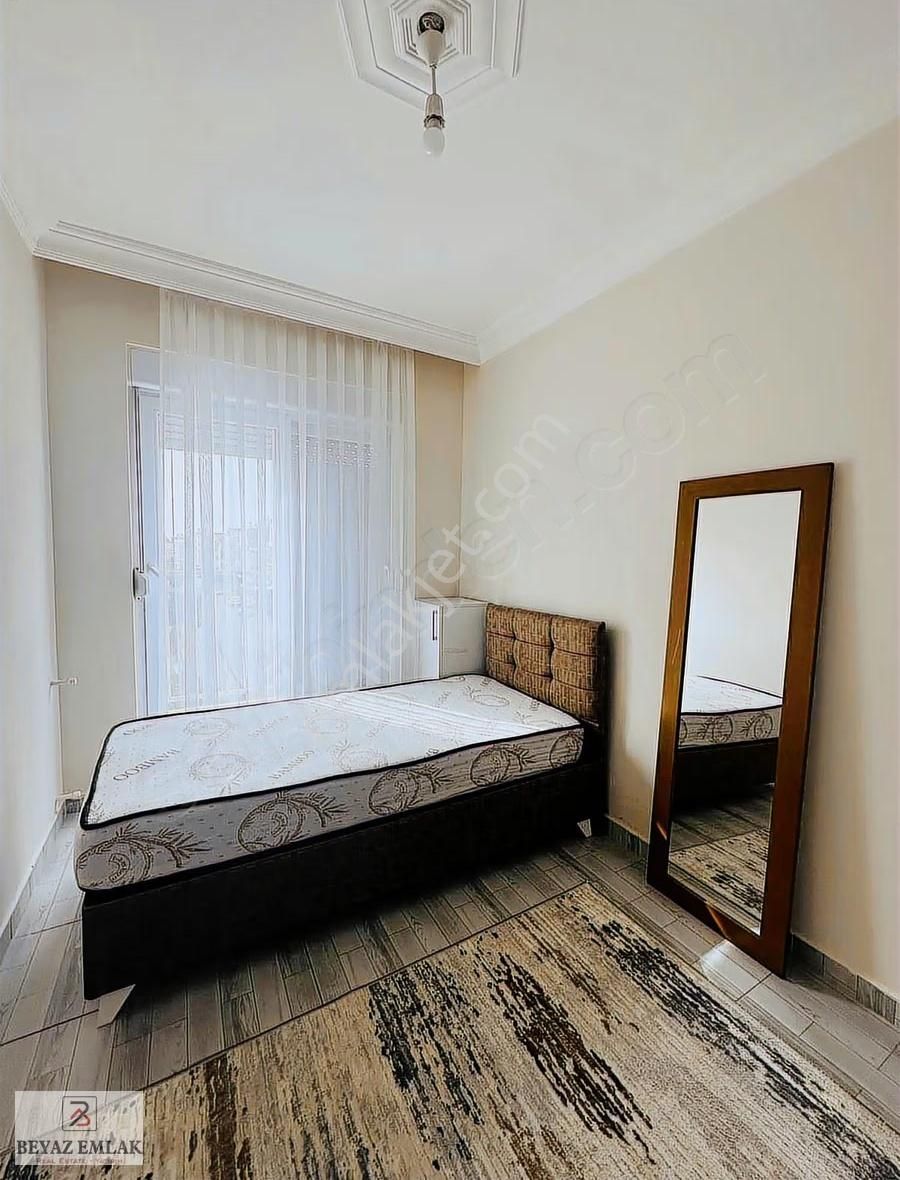 Ulusoy Caddesinde Üniye Yakın Ara Katta Eşyalı Kullanışlı 2+0 - Görsel 5