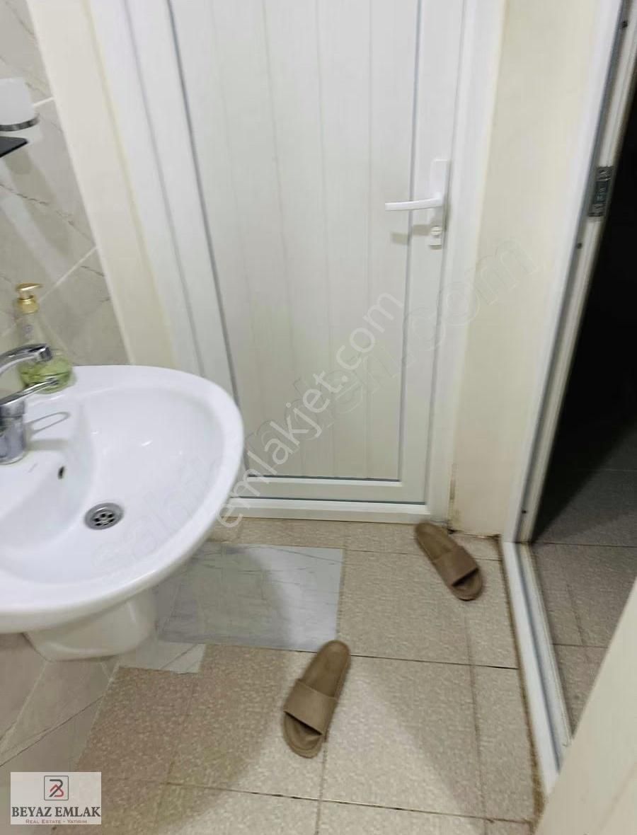 Kafeler Caddesinde Elek. Su Dahil Eşyalı 1+0 - Görsel 6