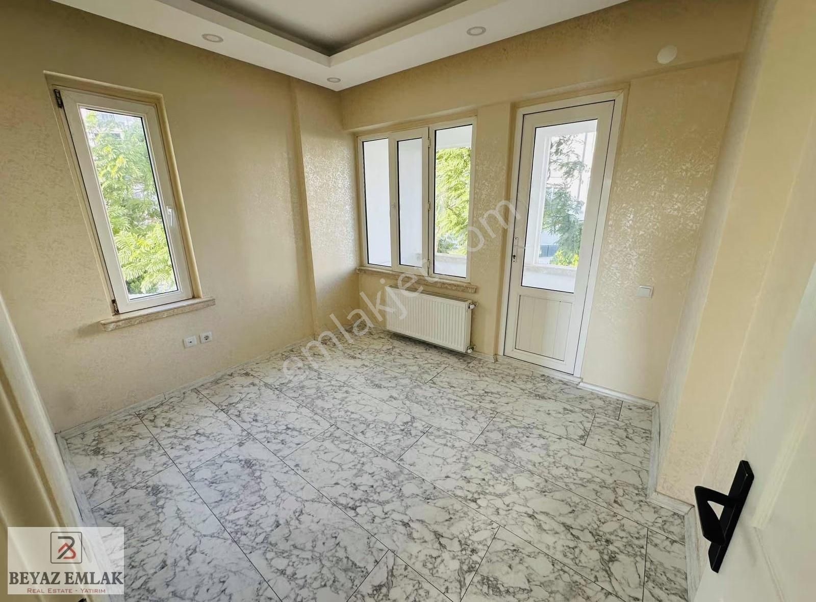 Perge Bulvarı Üzeri Acil Satılık 170 M2 4+1 Ara Kat - Görsel 4