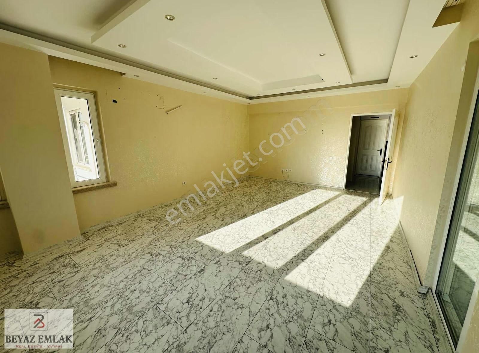 Perge Bulvarı Üzeri Acil Satılık 170 M2 4+1 Ara Kat - Görsel 2