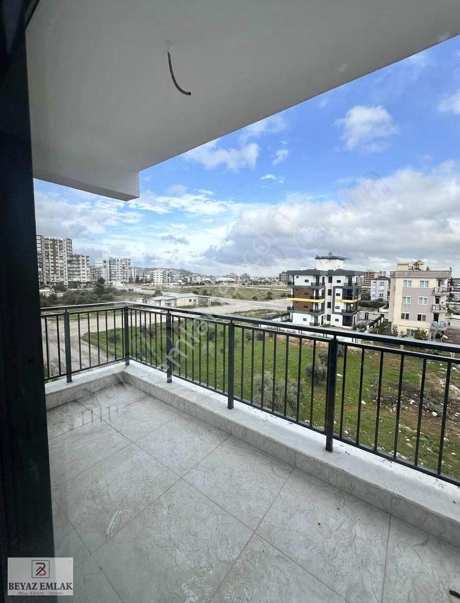 Ayanoğlu Mah. Tramvay Yanı Katta Sıfır İskan Aşamasında 1+1 - Görsel 3