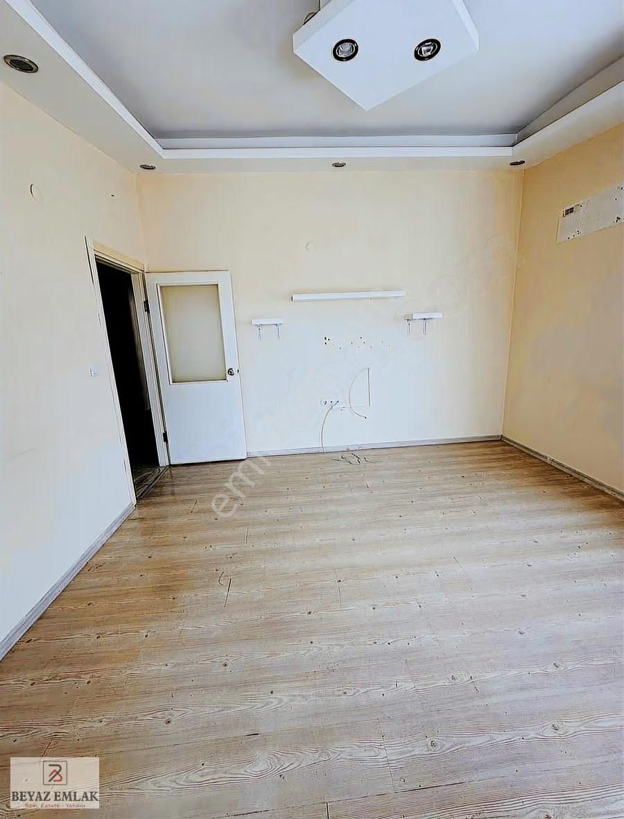 Ahatlı'da 2+1 Ayrı Mutfaklı Geniş Teras Katı - Görsel 4