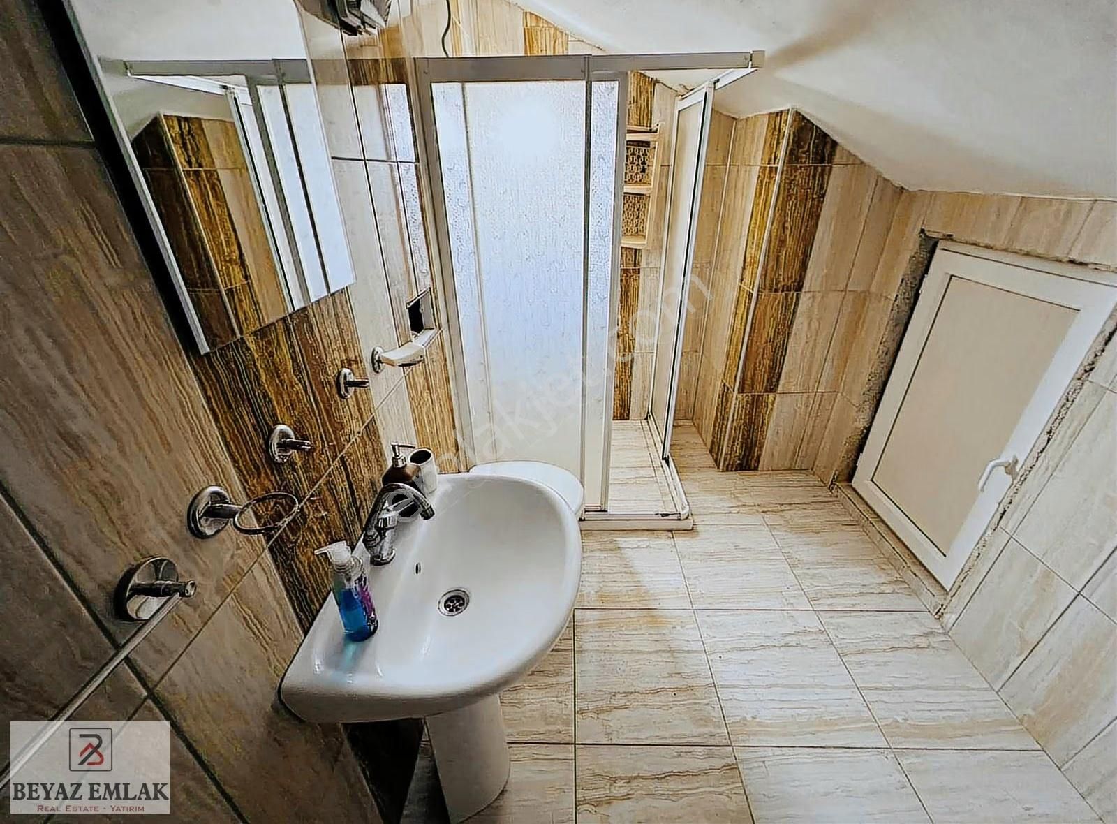 Ahatlı'da 2+1 Ayrı Mutfaklı Geniş Teras Katı - Görsel 17