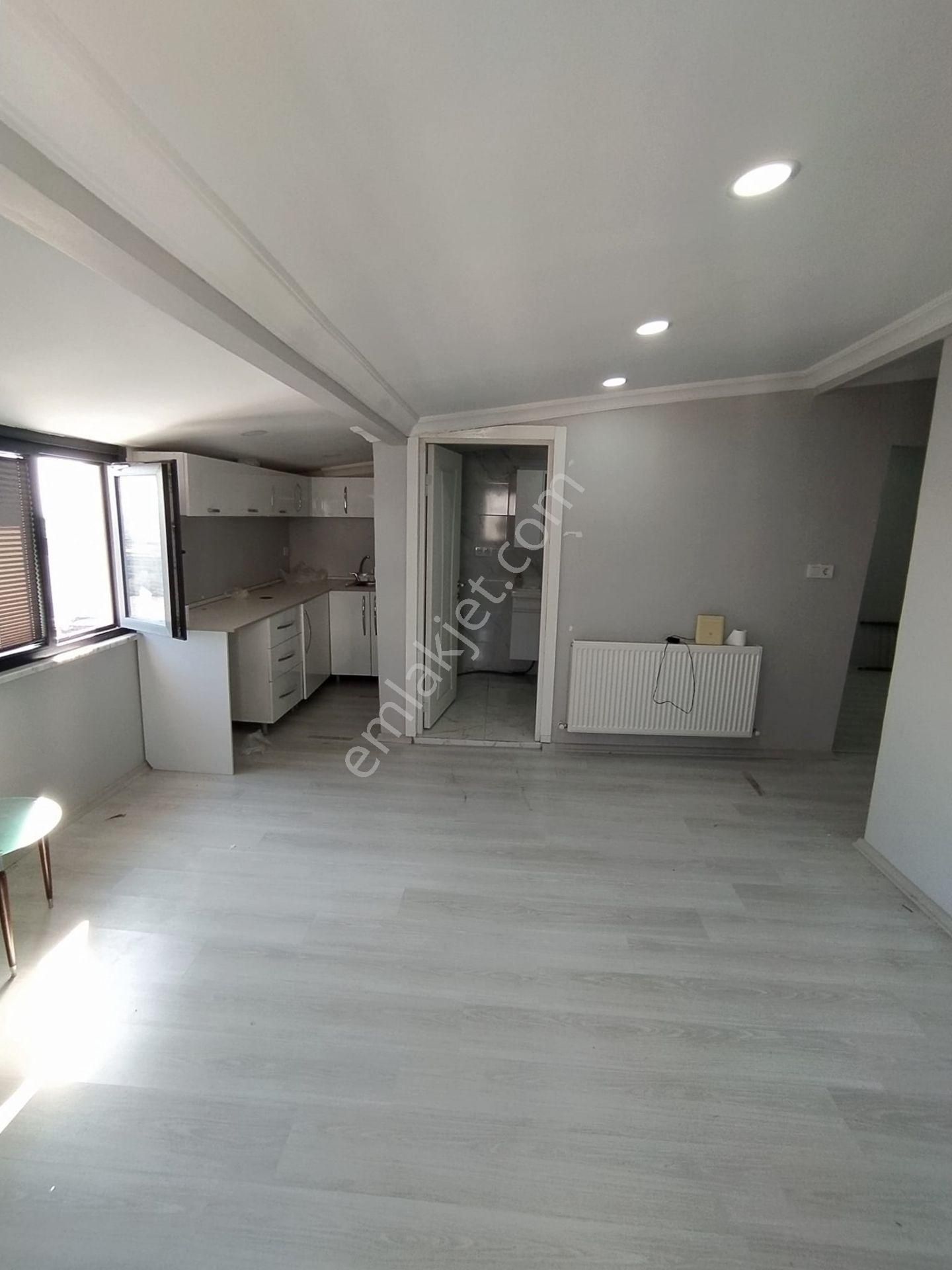 Mertcan Dan Kartal Marmaray Durağına 13 Dk Amerikan Mutfaklı 1+1 Teraslı - Görsel 3