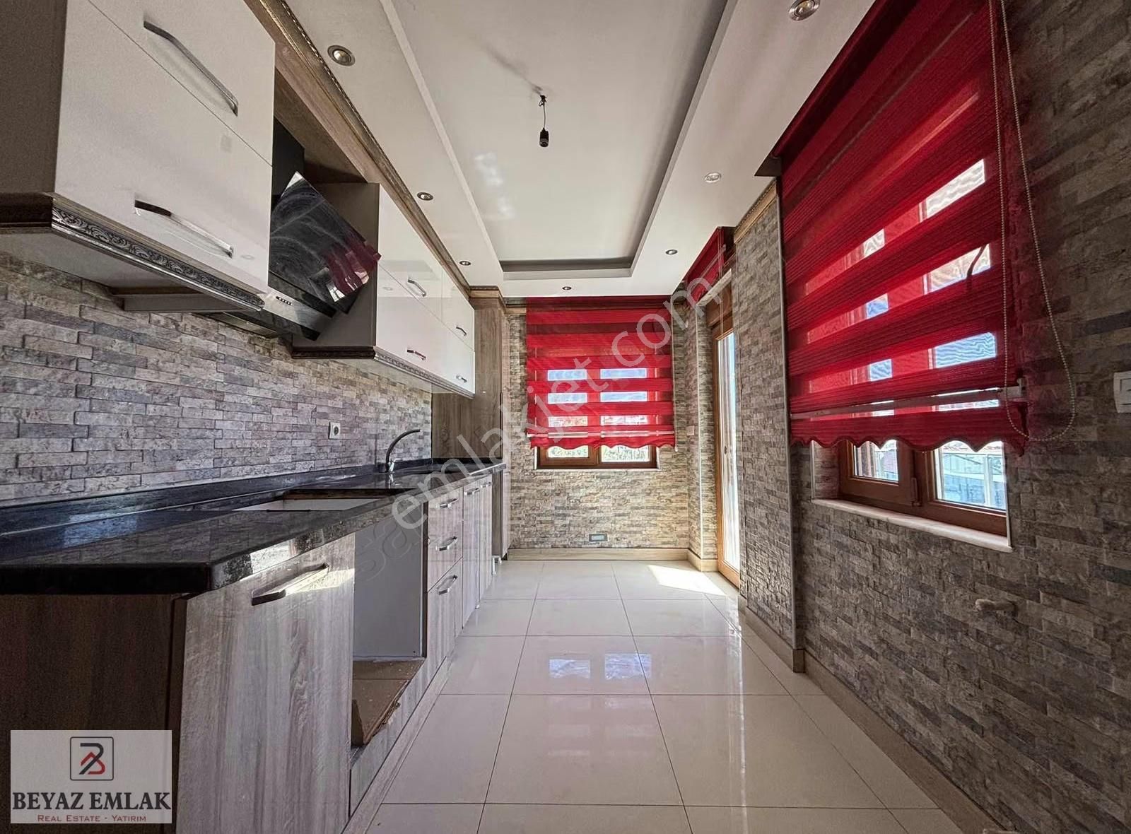 Beyaz Emlak'tan Teraslı Otoparklı Konum Avantajlı Kiralık 4+1 - Görsel 29