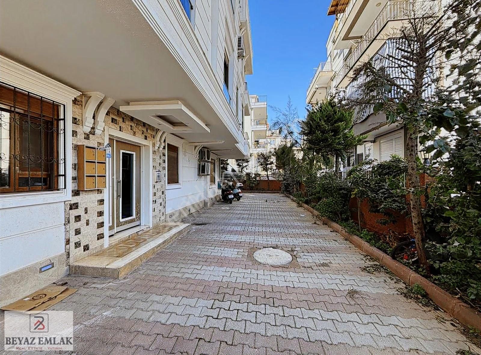 Beyaz Emlak'tan Teraslı Otoparklı Konum Avantajlı Kiralık 4+1 - Görsel 9