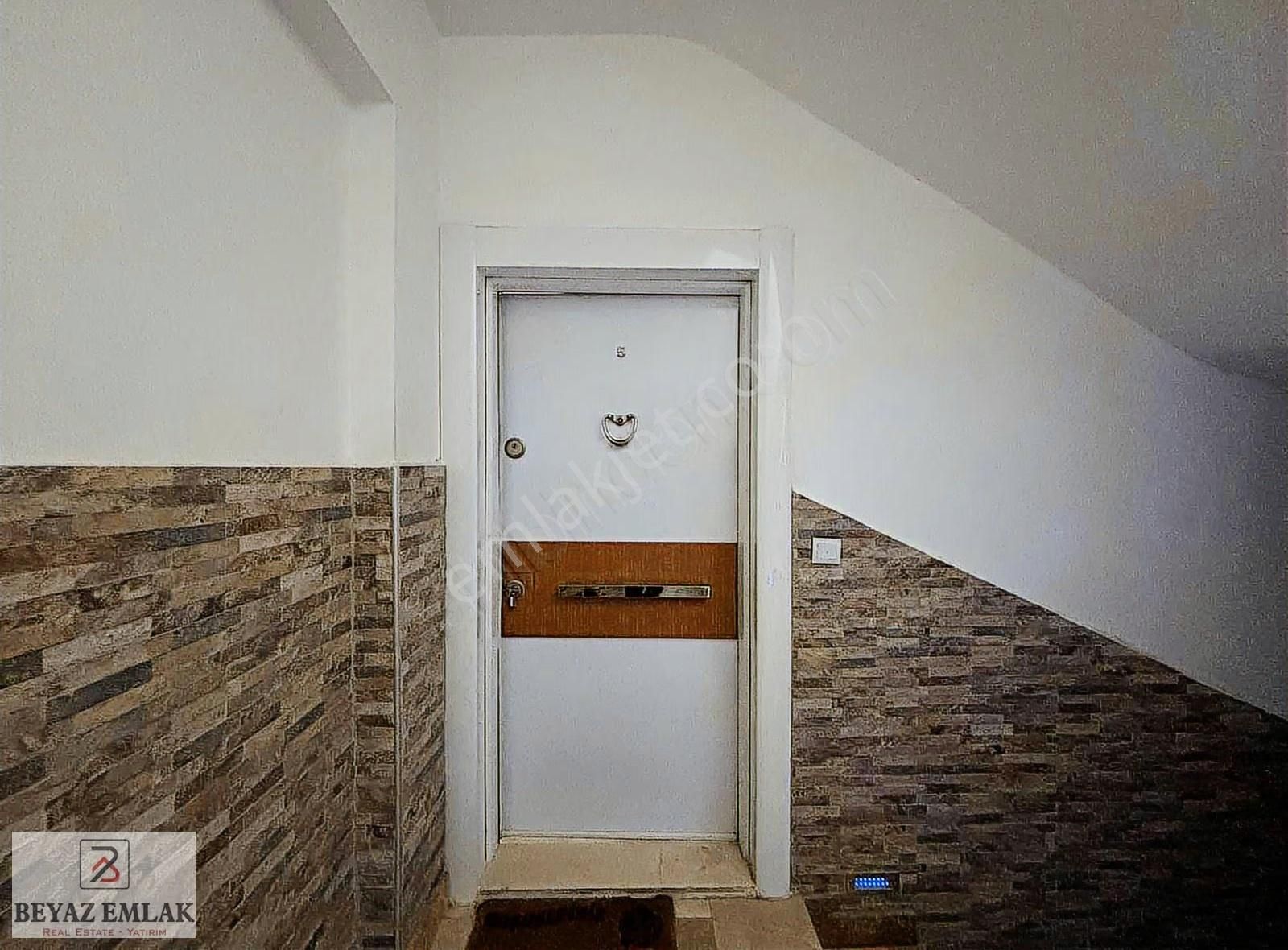 Beyaz Emlak'tan Teraslı Otoparklı Konum Avantajlı Kiralık 4+1 - Görsel 26