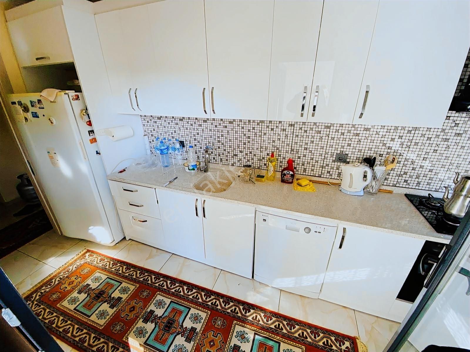 Çarşı Merkezinde Ful Eşyalı Ara Kat 1+1 Daire - Görsel 14