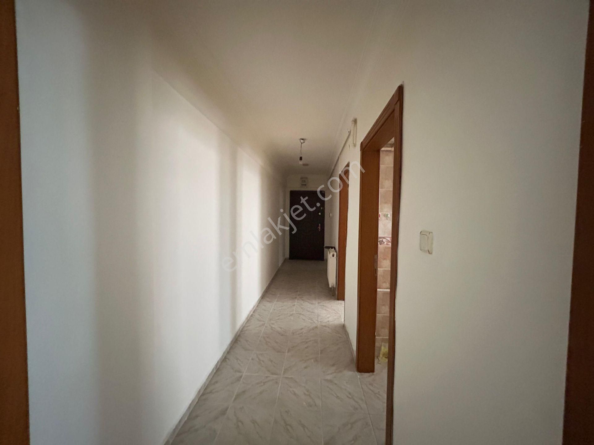 Taner'den Öveçler'de 3+1 Çift Balkonlu Bağımsız Asansörlü Otoparklı Temiz Daire - Görsel 15