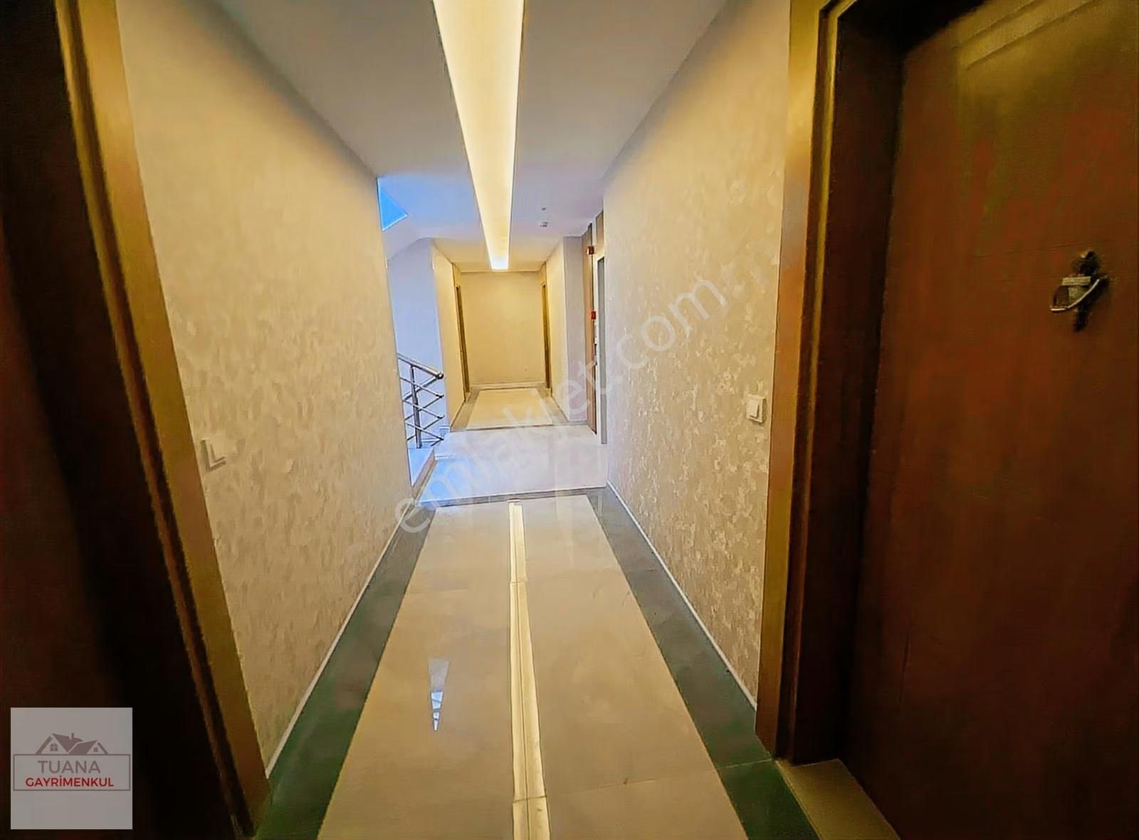 Tuana Emlak'tan Ulucamide 4+1 Göl Manzaralı Rezidans - Görsel 27