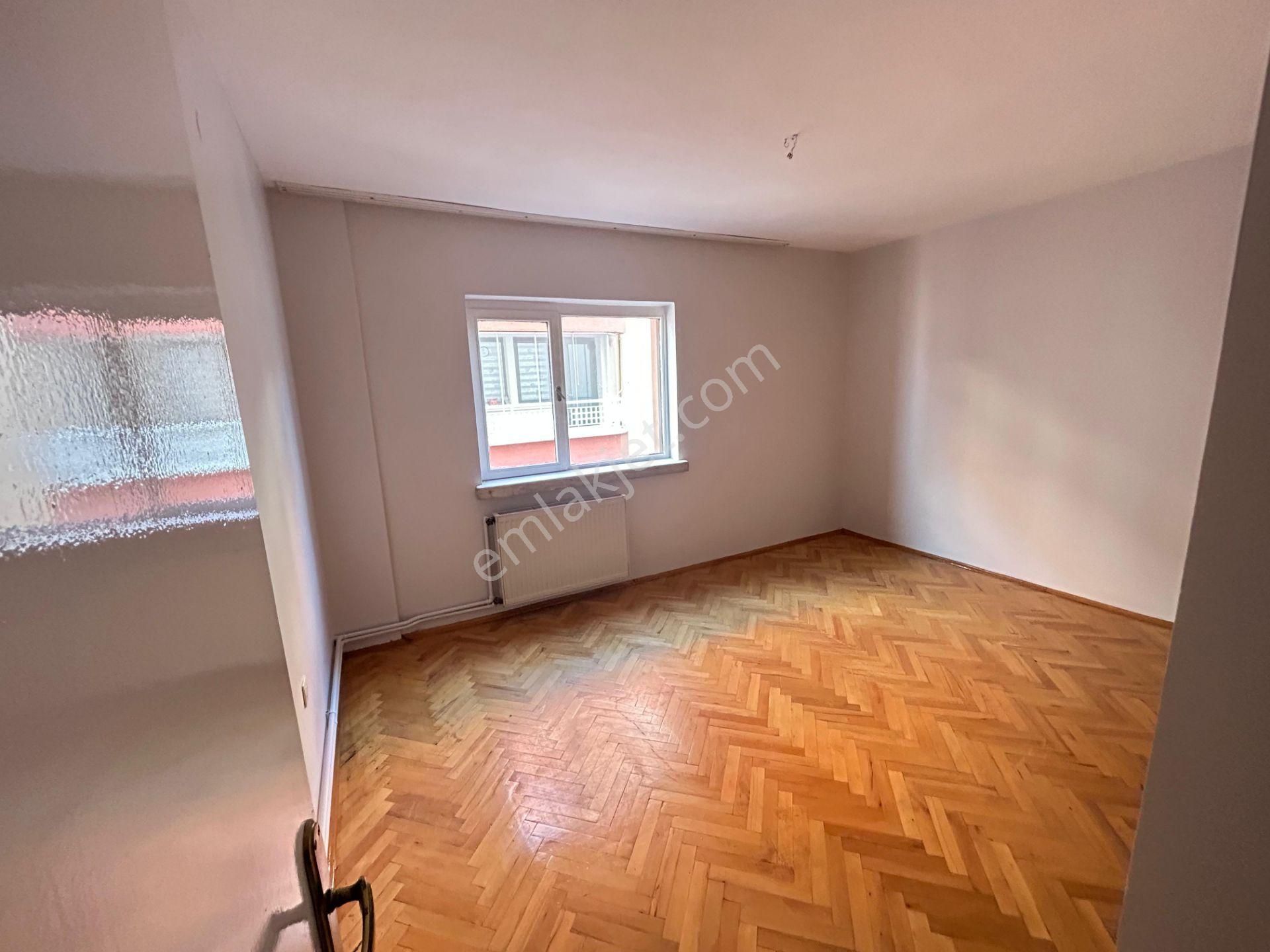 Taner'den Sokullu Cad'de 2+1 Orta Katta Manzaralı Salon Bağımsız - Görsel 20