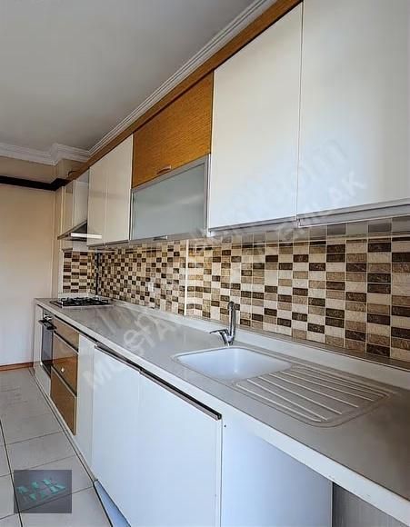 Mustafa Kara'dan Meram Uluırmak Da Cadde Cephe Satılık 3+1 - Görsel 25