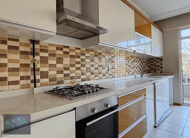 Mustafa Kara'dan Meram Uluırmak Da Cadde Cephe Satılık 3+1 - Görsel 8