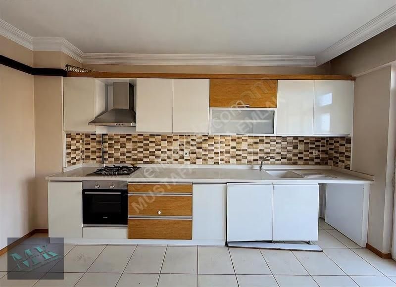 Mustafa Kara'dan Meram Uluırmak Da Cadde Cephe Satılık 3+1 - Görsel 10