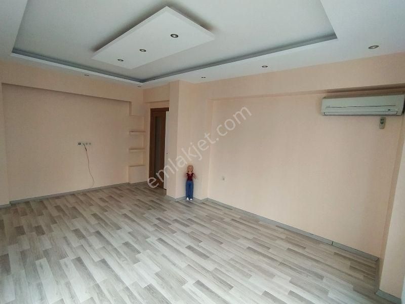 Mertcan Dan Yakacık Meydana Yürüme Site İçi 3+1 Ebeveyn Banyolu - Görsel 4