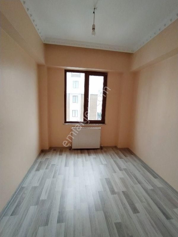 Mertcan Dan Yakacık Meydana Yürüme Site İçi 3+1 Ebeveyn Banyolu - Görsel 5