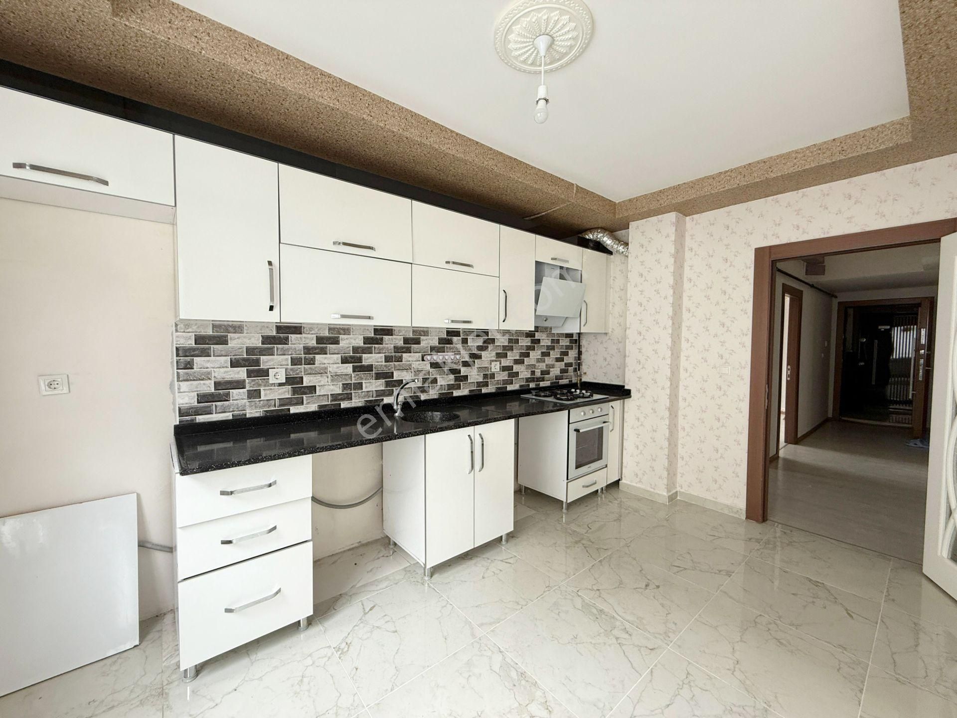 Keciören Hisar Mahallesinde Ara Katta 3+1 Fırsat Daire ** - Görsel 3